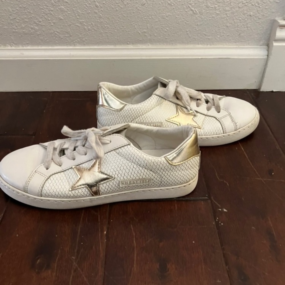 ntage Havana Carla Sneakers White Snake